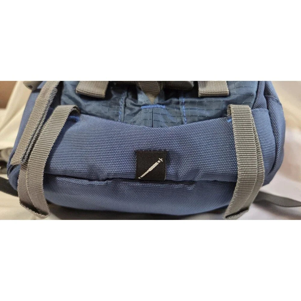 Vanguard Sedona 34 DSLR Sling Bag (Blue)